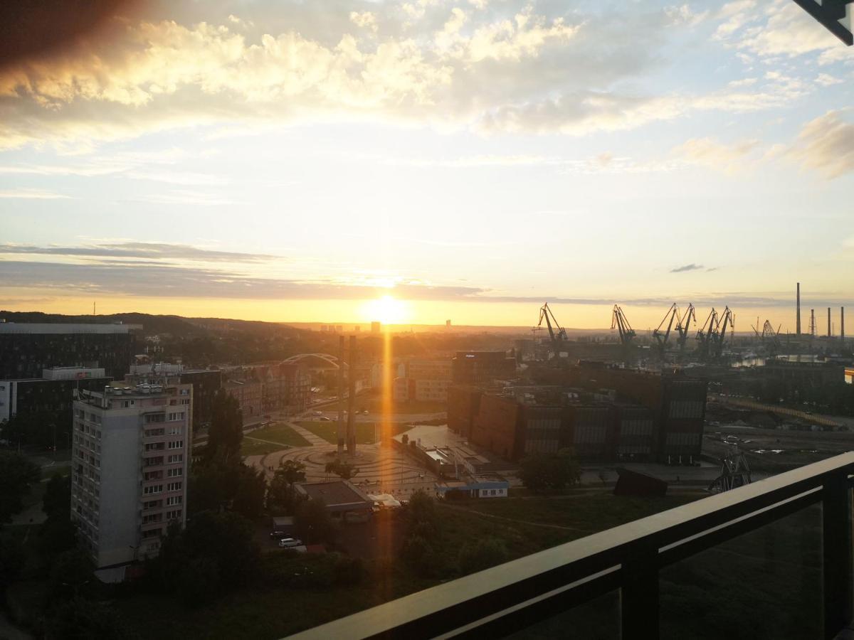 Walowa Tower Apartments Gdansk Bagian luar foto